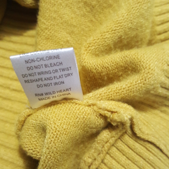 Woven Heart open Tie Back Sweater - Picture 8 of 13